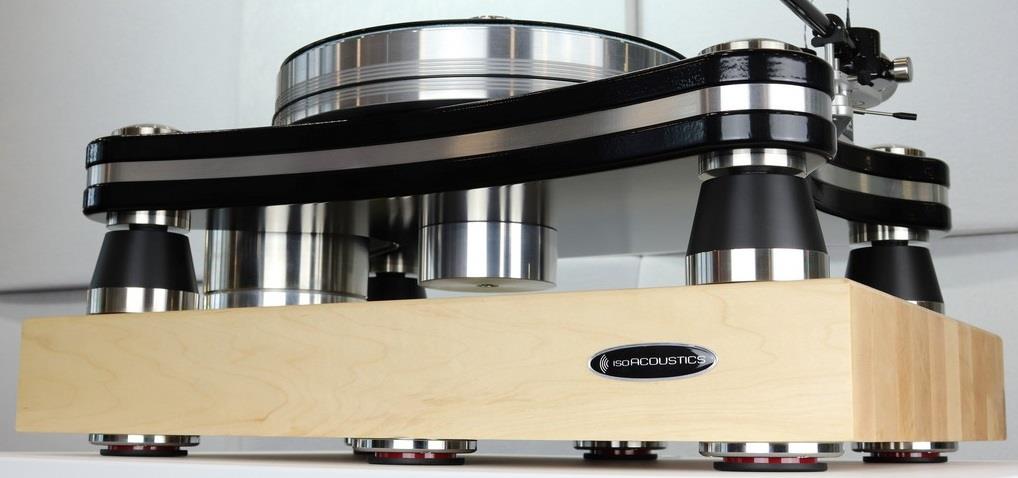 Isoacoustics Delos